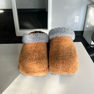 Fluffy Crocs (Lil Nas X)